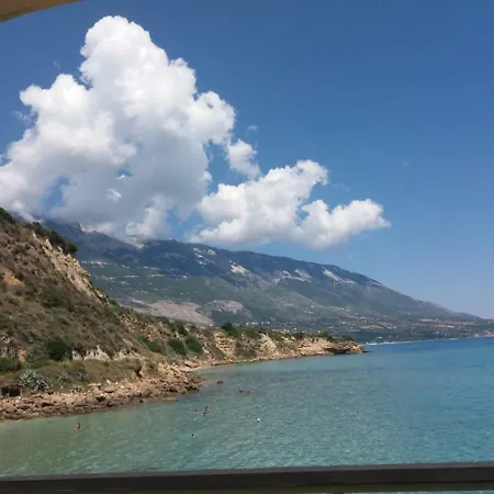 Angelina's Helmata Semesterbostad Argostoli (Kefalonia)